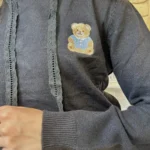 Pull à capuche ourson brodé (TU) - noir - taille-unique