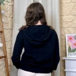 Pull à capuche ourson brodé (TU) - noir - taille-unique