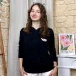 Pull femme à capuche teckel brodé VERSION FÉMININ - noir - taille-unique