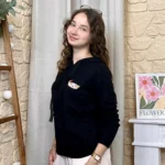 Pull femme à capuche teckel brodé VERSION FÉMININ - noir - taille-unique