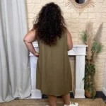 Robe femme sans manches col V à clous "Jolies Formes" - taupe - taille-unique-grande-taille