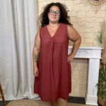 Robe femme sans manches col V à clous "Jolies Formes" - bordeaux - taille-unique-grande-taille