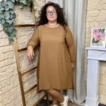 Robe longue femme fluide à clous « Jolies Formes » - camel - taille-unique-grande-taille
