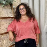 Pull femme fin pailleté col V « Jolies Formes » - corail - taille-unique-grande-taille