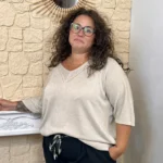 Pull femme fin pailleté col V « Jolies Formes » - beige - taille-unique-grande-taille