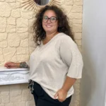 Pull femme fin pailleté col V « Jolies Formes » - beige - taille-unique-grande-taille