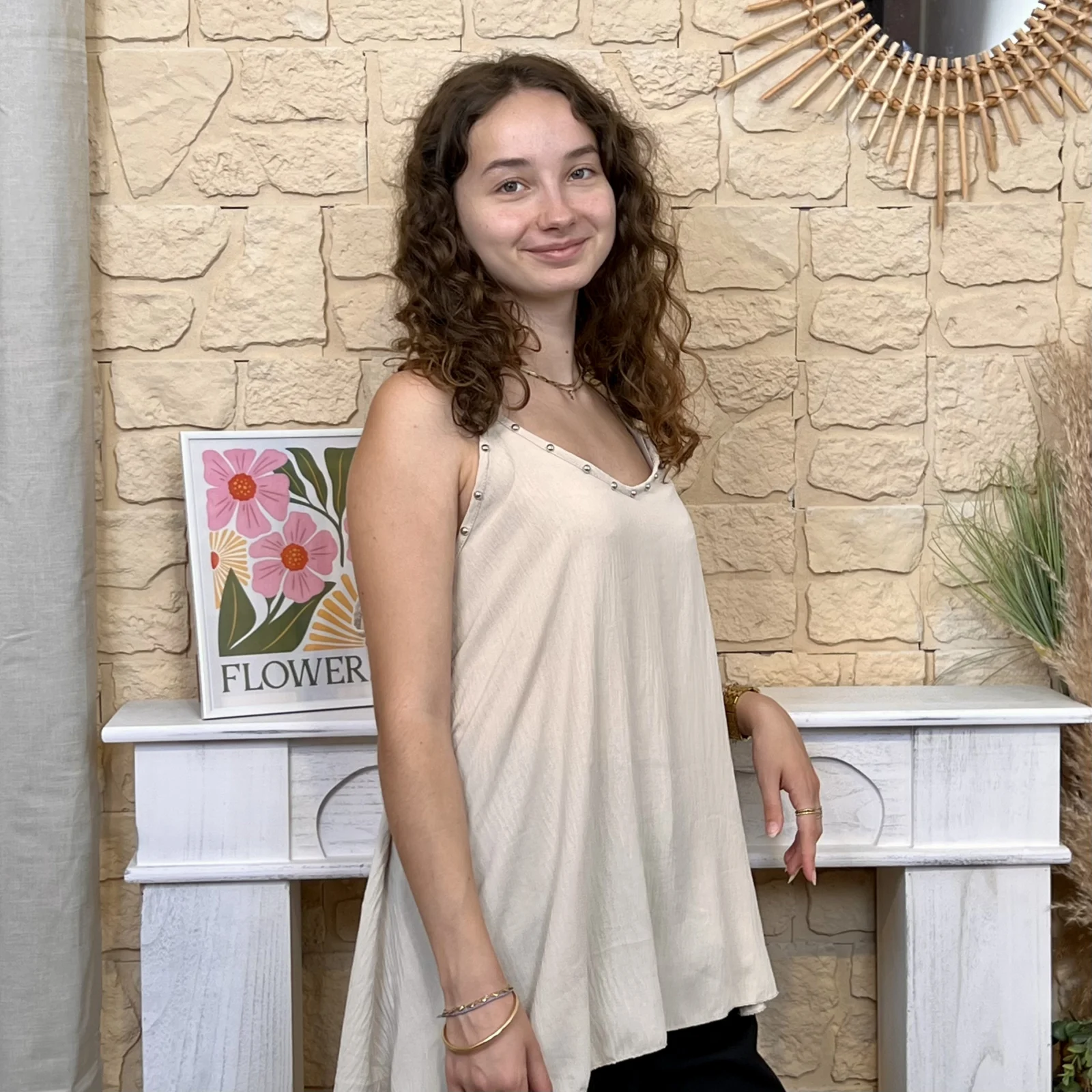 Débardeur à clous – Taille unique - beige - taille-unique-grande-taille