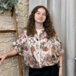 Chemise-bomber femme imprimée à capuche « Tendance » - beige - taille-unique