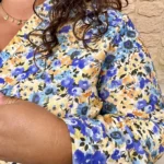 Blouse fleurie manches longues (T44-T52) - bleu-royal - 52