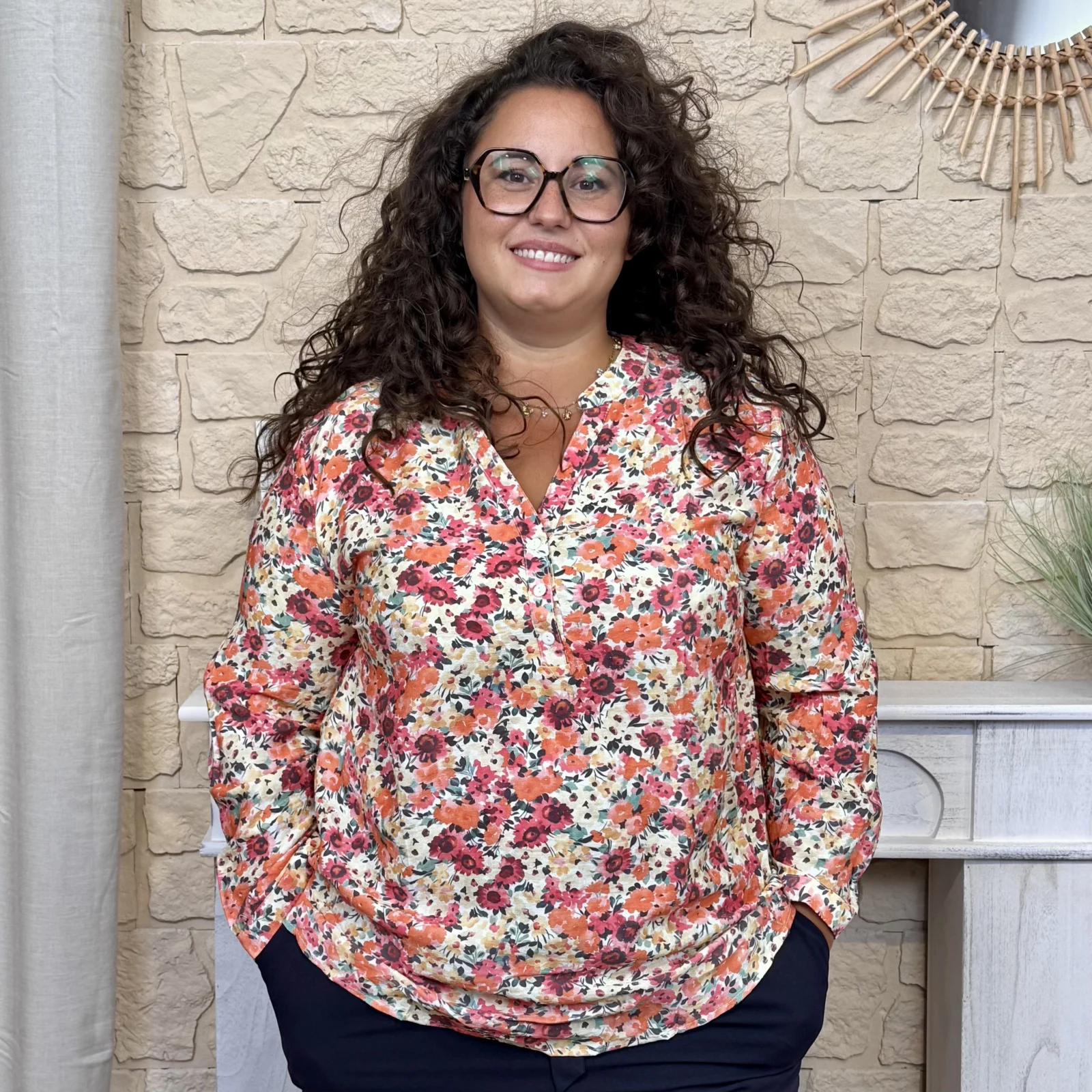 Blouse fleurie manches longues (T44-T52)