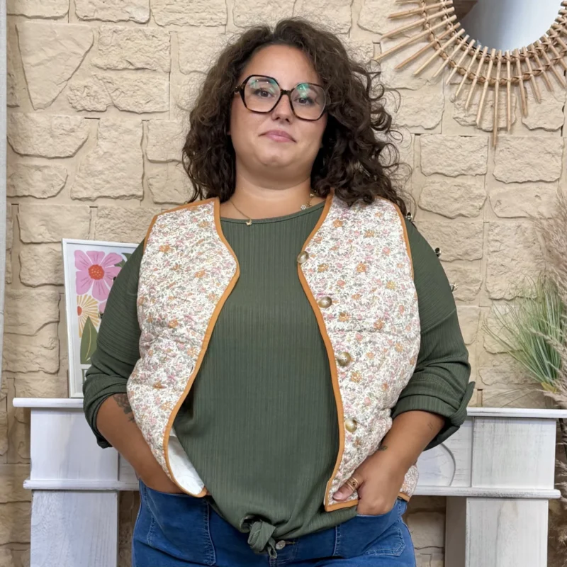 Gilet matelassé fleuri beige (T42-T46)
