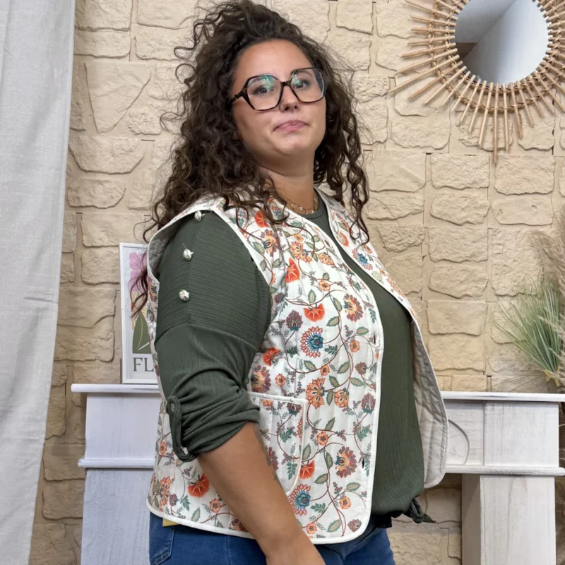 Gilet matelassé fleuri beige (T42-T46)