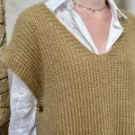 Pull femme maille sans manches à boutons « Tendance » - taupe - taille-unique