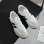 Tennis femme blanche à bandes noires T36-T41 - blanc - 41