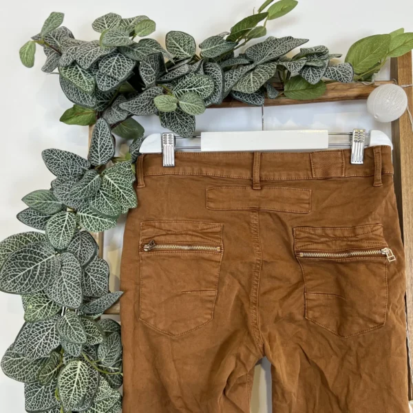 P051- Jean Melly.and.Co Teinté - camel - 42