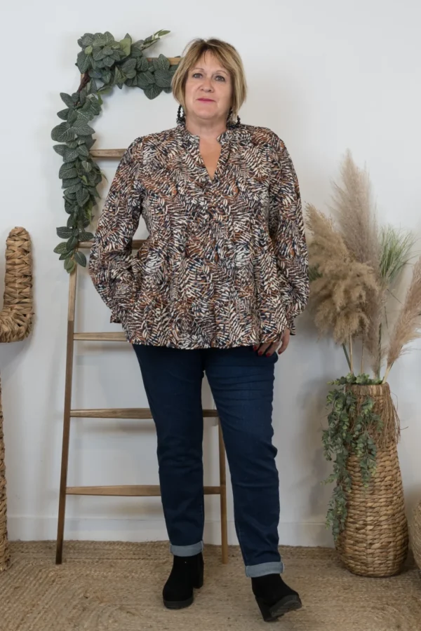 K040- Blouse By.One “Jolies Formes” (T40-T48) - marine - 48