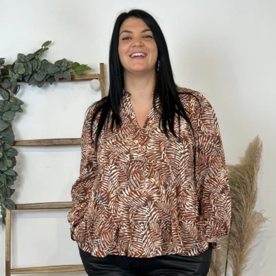 K040- Blouse By.One “Jolies Formes” (T40-T48) - marron - 48