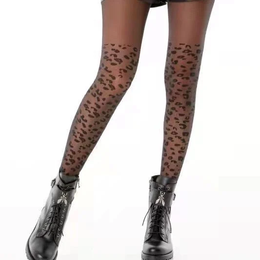 V388- Collant léopard H-N