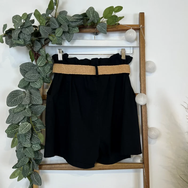 N983- Short avec ceinture (Tu) - noir - taille-unique