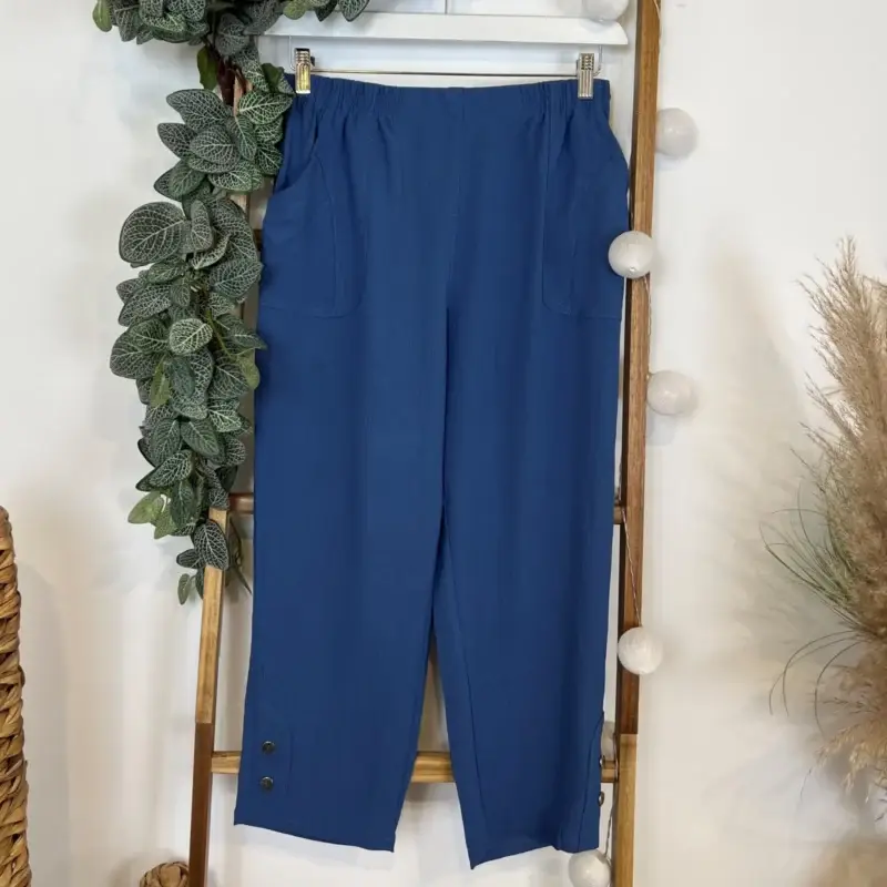T552- Pantacourt Leger uni JST (T38-T52) - bleu-indigo - 58