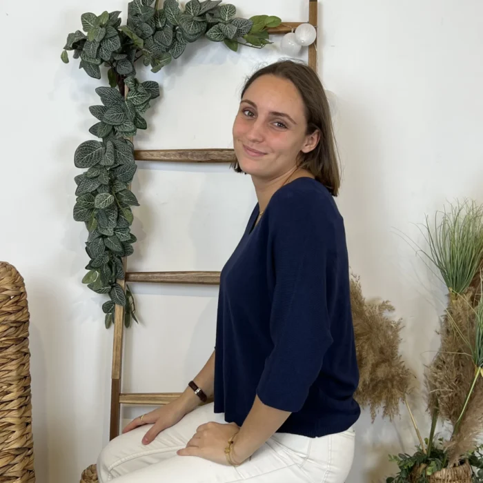 Pull femme maille fine col V « Tendance » - marine - taille-unique