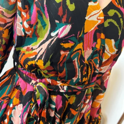 M366- Robe cintrée "Cerise Blue" - noir - 42