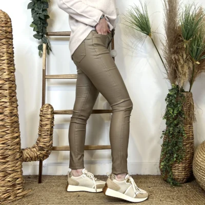 W101- Jean slim Enduit (T36-T44) - beige - 44