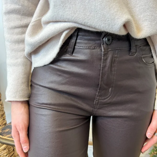 W101- Jean slim Enduit (T36-T44) - marron - 44