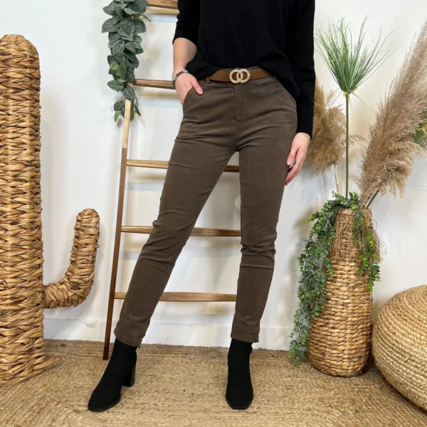 L804- Pantalon en velours (T36-T44) - marron - 44