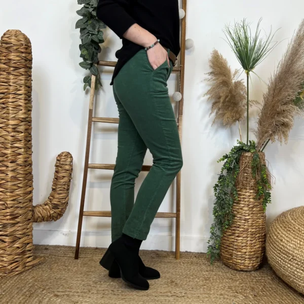 L804- Pantalon en velours (T36-T44) - vert-sapin - 44
