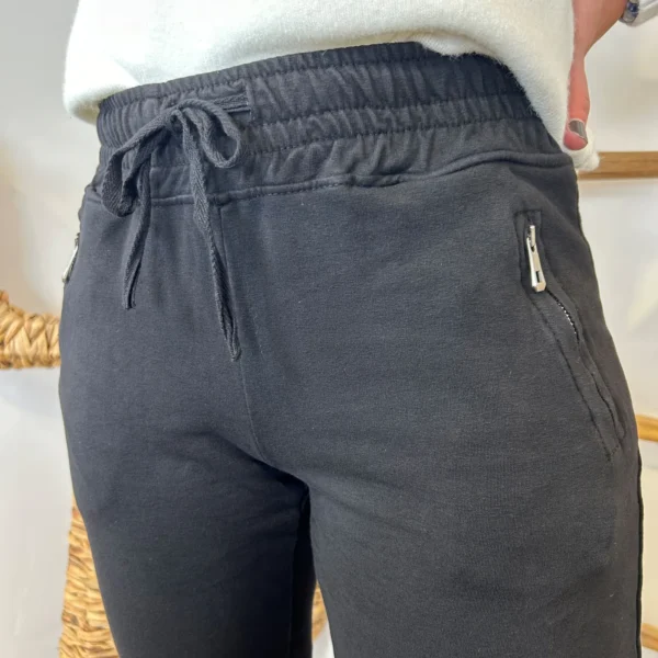 L738- Jogging 2 poches - noir - 44