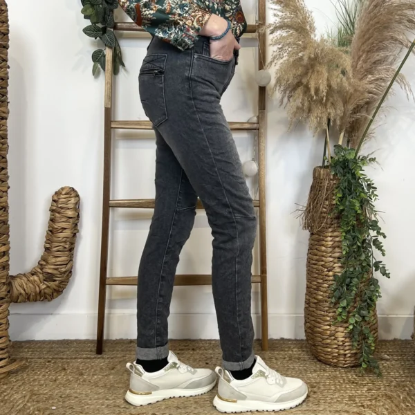 P072- Jean Melly&Co (XS-XL) - noir - 42