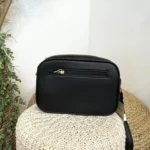 Sac bandoulière Medium multi-poches femme Flora & Co - noir - sans-taille