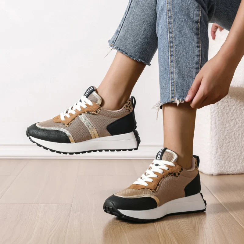 R459- Sneakers semelle crantée - taupe-noir - 41