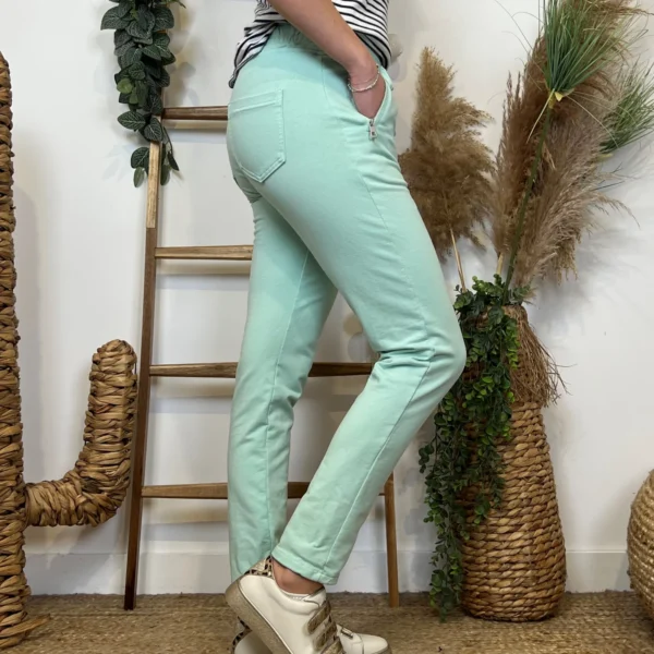 L738- Jogging 2 poches - vert-menthe - 44