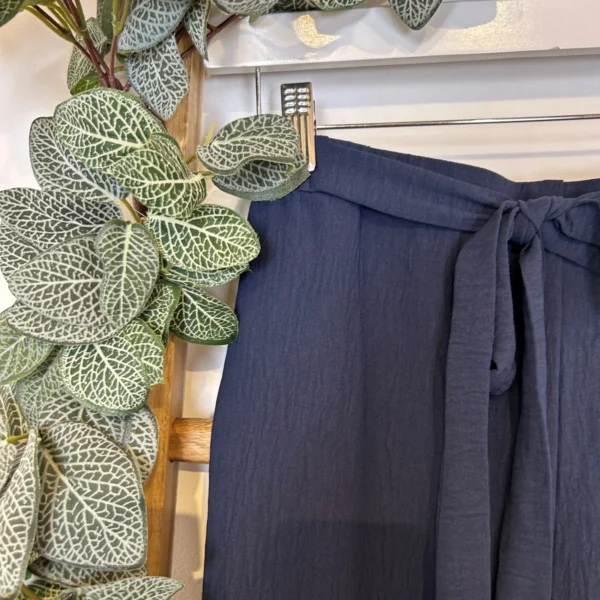 Z979- Pantalon flou large (T42/44-T54/56) - marine - 58