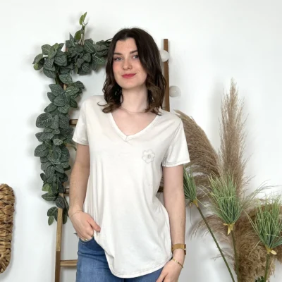 L468- T Shirt Fleur 🌼 brodée(Tu) 🇮🇹 - blanc - taille-unique