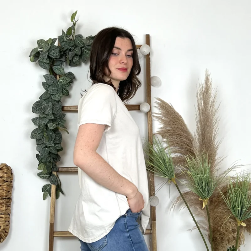 T-shirt fleur brodée - beige - taille-unique