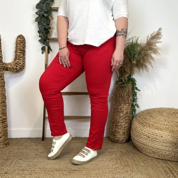 P108- Jean Slim Voggo (T42-T50) - rouge - 50