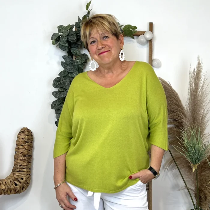 Pull femme manches chauve-souris « Jolies Formes » - vert-anis - taille-unique-grande-taille