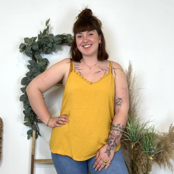 K947- Débardeur Christy (T44-T52) - moutarde - 52