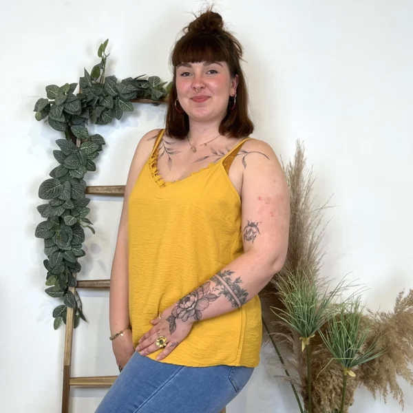 K947- Débardeur Christy (T44-T52) - moutarde - 52