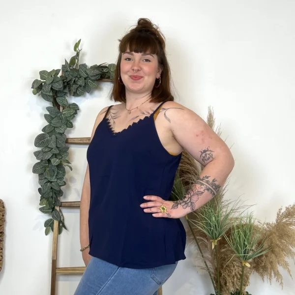 K947- Débardeur Christy (T44-T52) - marine - 52