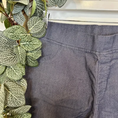 R281- Pantacourt Christy (T42-T52) - denim - 52