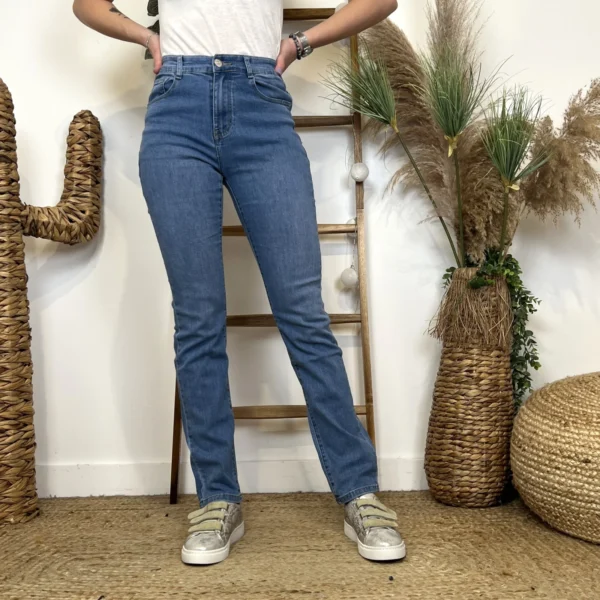 N405- Jean Droit Voggo (T36-T44) - denim - 44