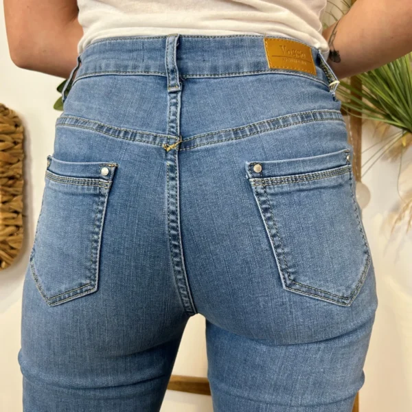 N405- Jean Droit Voggo (T36-T44) - denim - 44