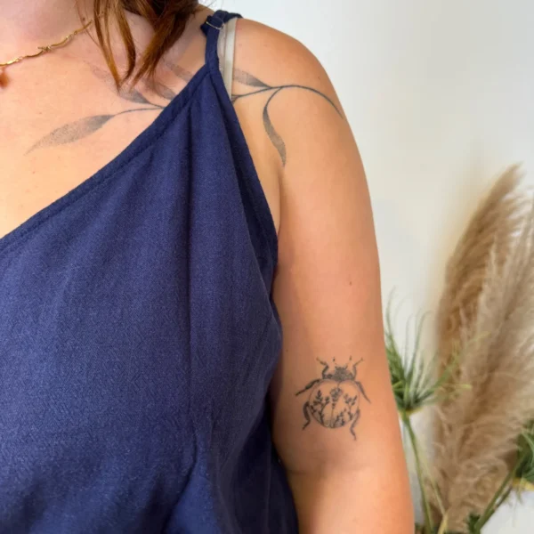 K233- Débardeur Maëlle dos brodé (T40-T48) - marine - 48